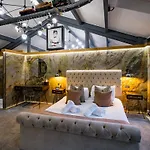 Architect's Loft *