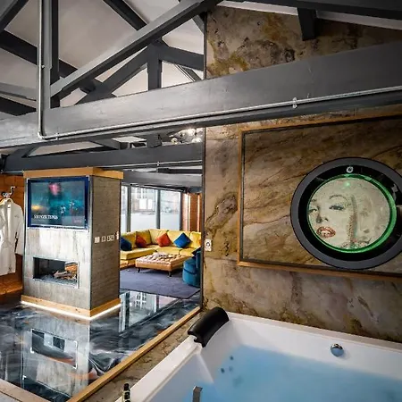 Architect's Loft Apartment