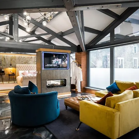 Apartment Architect's Loft *